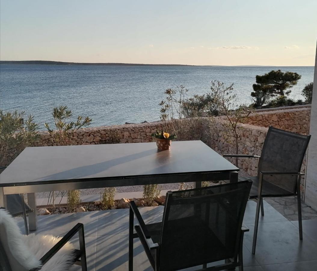 Bella Mare Apartment Мандре Екстериор снимка